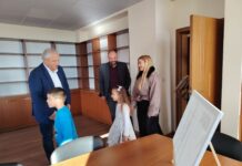 Талантливи малчугани от детска градина “Брезичка” в Гоце Делчев изненадха кмета със своите творениия