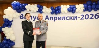 Военен лекар Яна Михайлова: Всеки ден се моля и старая да бъда малко по-добър човек от вчера